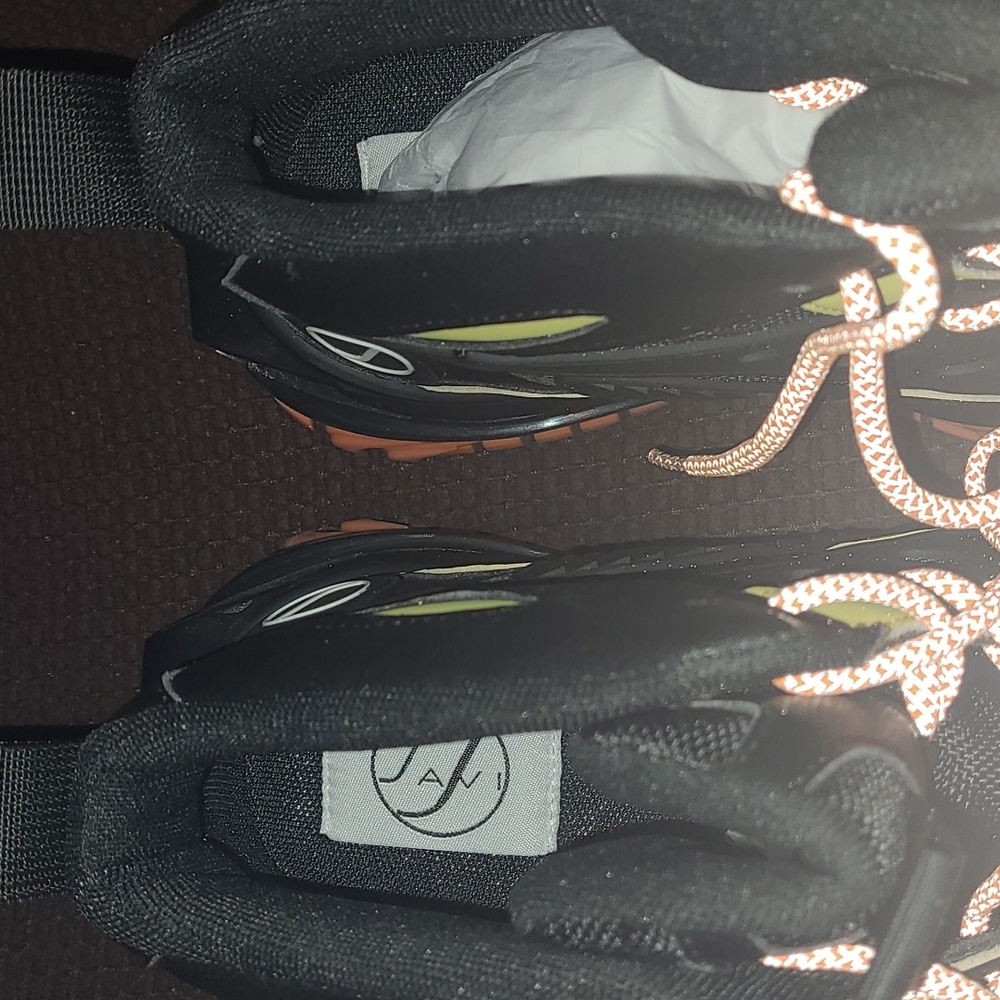 New "hot" Javi "Logic" sneakers with light sensitive laces sizes 8.5,9 and 9.5 - Picture 5 of 11